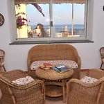 Villaggio - Isola Di