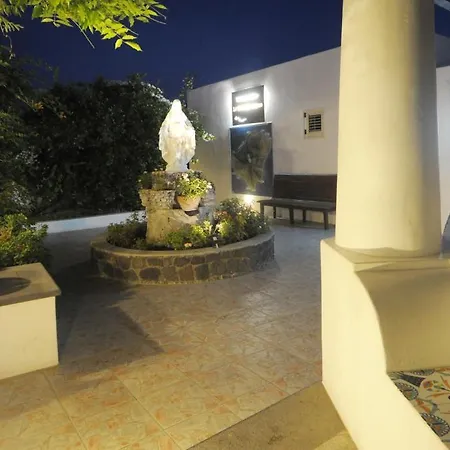Villaggio - Isola Di 3* Stromboli