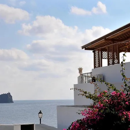Hotel Villaggio - Isola Di 3*