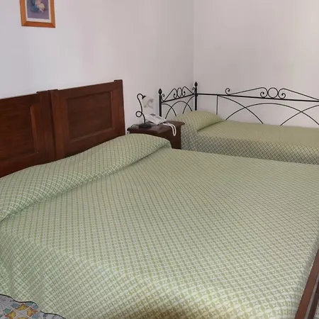 Hotel Villaggio - Isola Di 3*