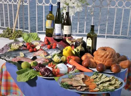 מלון Villaggio - Isola Di 3*