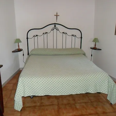 Villaggio - Isola Di