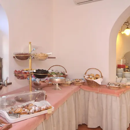 Otel Villaggio - Isola Di 3*