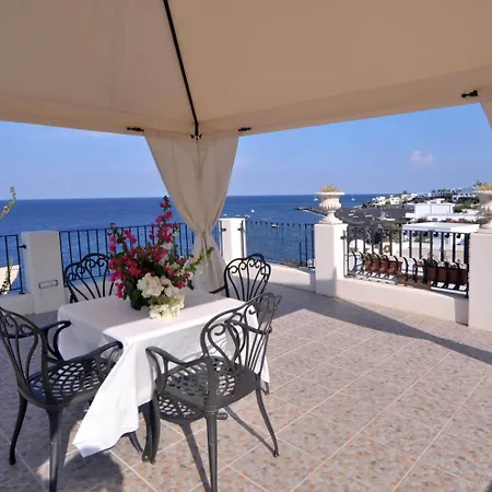 Villaggio - Isola Di Stromboli