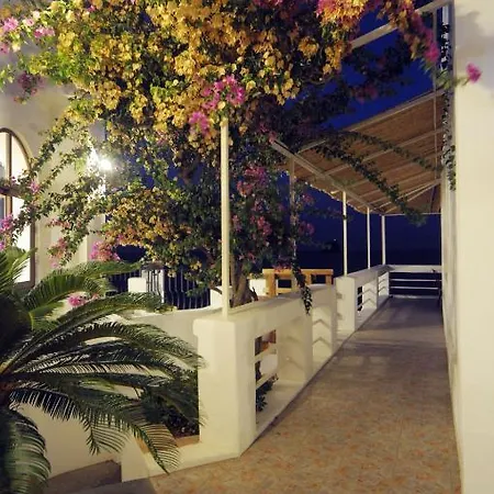Villaggio - Isola Di 3*