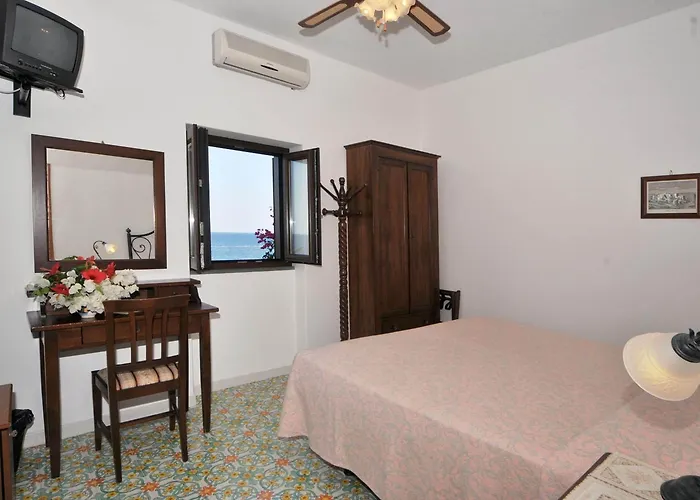 Villaggio - Isola Di