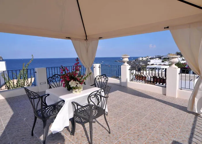 Villaggio - Isola Di 스트롬볼리