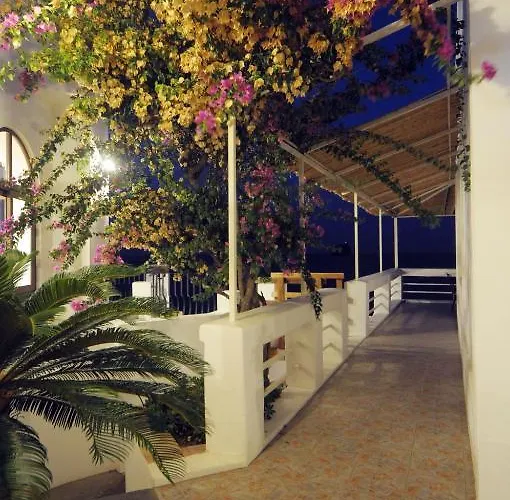 Villaggio - Isola Di 3*