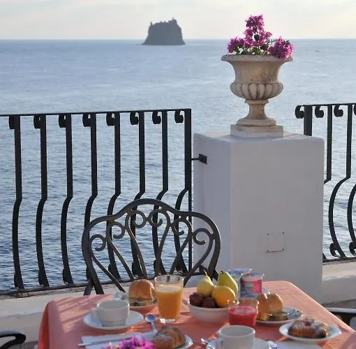 Villaggio - Isola Di 스트롬볼리