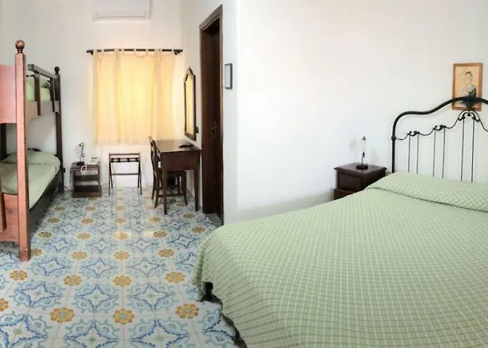 Villaggio - Isola Di